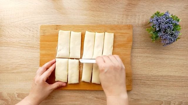 Невероятно вкусная выпечка 😋! Быстрый и простой рецепт за 10 минут! из Готового СЛОЕНОГО ТЕСТА!