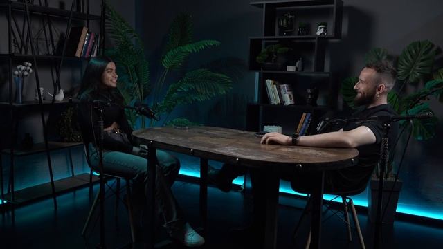 Первый выпуск подкаста "Максимально откровенно" с Королевой тортиков – Нарине Оганян смотреть онлайн