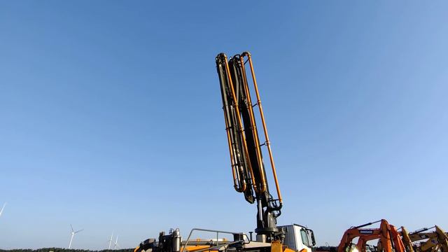 2016 Mercedes-Benz Arocs 3240 8x4 w/ 2016 Liebherr 37Z4 Concrete Pump | Moerdijk, NLD 8-10 Sept 202 смотреть онлайн