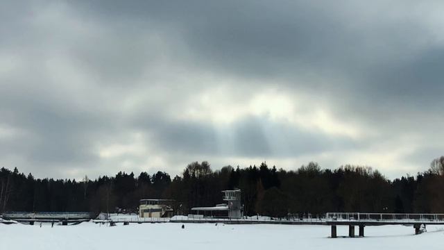 Лед 🧊. Клязьма. Прогулка. смотреть онлайн