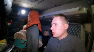 Дальнобойщик взял дочку в рейс