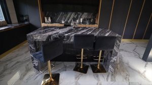 Столешница гранит Гранатовый Амфиболит