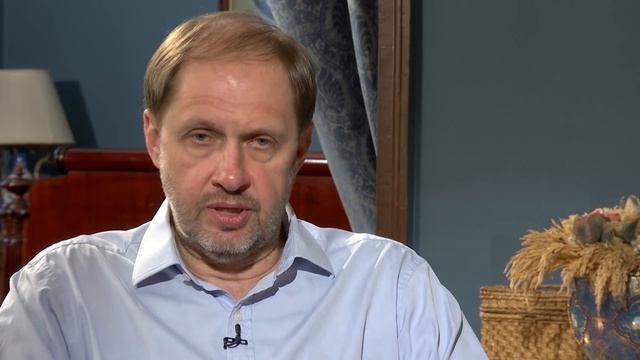 Лично знаком | Кирилл Набутов о Дуде, современной журналистике, жизни в СССР и своей семье
