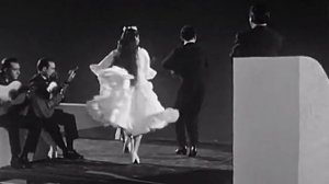 Alboreá - Flamenco wedding dance – Loli Vargas y Bienvenido Maya, cante: Chano Lobato / Eng. Esp.