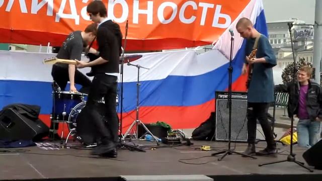 Padla Bear Outfit «Винтовка это праздник» смотреть онлайн