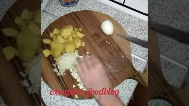 Вкусный салат с сардиной