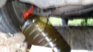 Как заменить масло в двигателе если нет гаража или эстакады