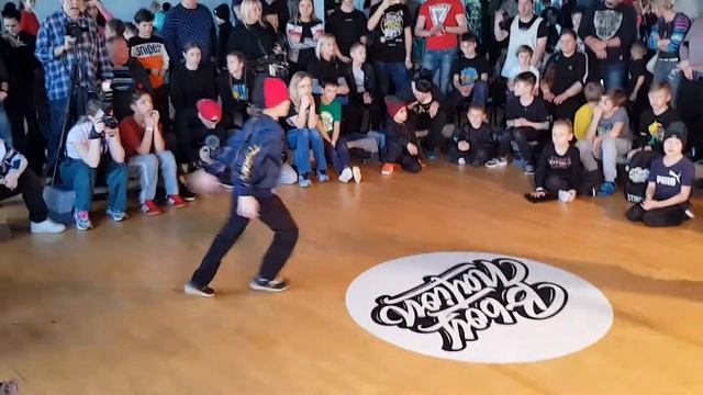 BBOY NATION FINALS 2020 | 7-9 лет battle Карамель VS Королёв Тимофей смотреть онлайн