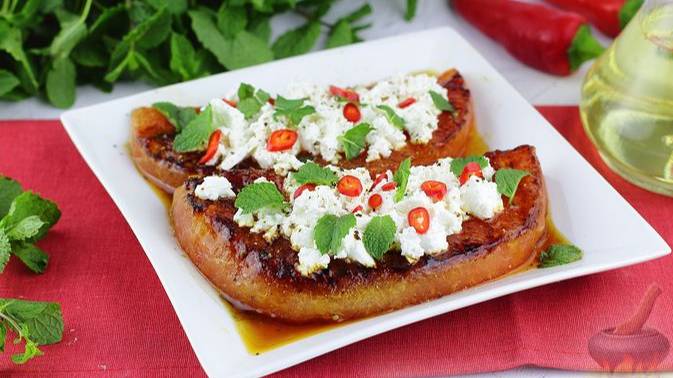 Необычный яркий вкус.
АРБУЗ НА ГРИЛЕ С БРЫЗОЙ