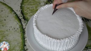 Торт с ягодами (мальчик с девочкой) / Cake with berries (boy and girl)