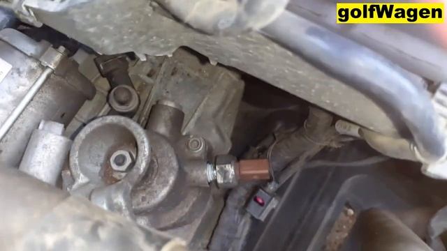 VW Polo reverse light switch replacement смотреть онлайн