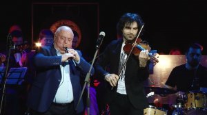 Kyanq U Kriv -Samvel Ayrapetyan (violin)Vardan Baloyan(duduk) concert version