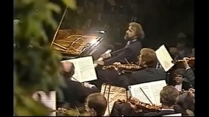 W.Mozart. Piano Concerto #23, K.488 (Radu Lupu. Sándor Végh, Wiener Philharmoniker. Live,1991_09_15