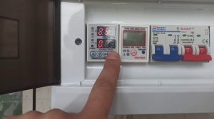 Подскажите почему на камеру мерцают цыфры?Как это можно исправить?