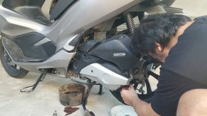 HONDA PCX150//CHANGE OIL & GEAR OIL