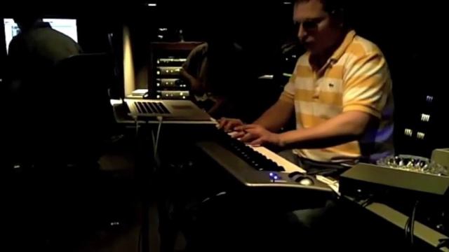 In the studio with Scott Storch смотреть онлайн