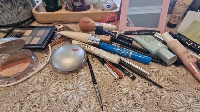 из лягушки..в Царевну,чай Массала ,и Посашок по русски....,а также *Ы*потому что..Гладиолусы смотреть онлайн