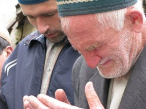 ВСЮ ЖИЗНЬ СЛУЖИВШИЙ АЛЛАХУ          (ИНЧХА)