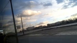 Автобус 5 "Ст. м . "Ладожская"   -  ул. Грибакиных" .