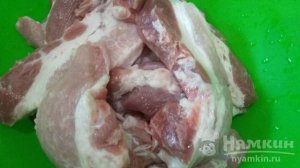 Жареная свиная шейка на сковороде