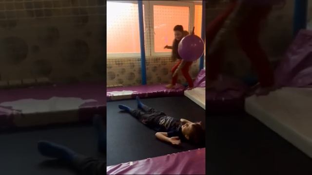 Аутист в детском саду ??? #аутизм #аутист #особенныйребенок #яаутист