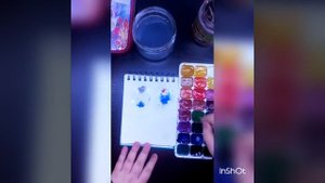 Красивые разводы акварелью.