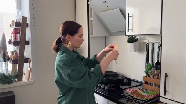 Блины С ПЫЛУ С ЖАРУ. Пробуем ВСЕ блинчики и выбираем лучшие!