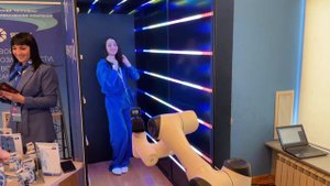 Glambot + Неоновый туннель