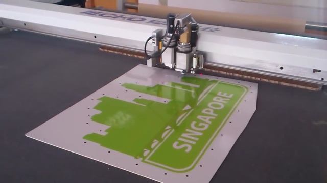 Раскрой по меткам. Планшетный раскройщик iECHO смотреть онлайн