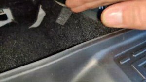 Где расположен слот micro sd для видеорегистратора в Geely Coolray (SX11/Binyue)