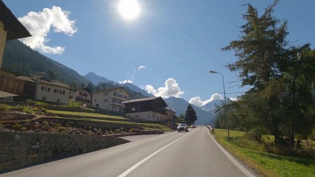 Driving Switzerland ?? | Valais Alps to Grand St Bernard 4K Scenic Drive смотреть онлайн