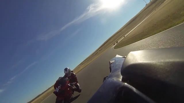 Thunderhill East B- Keigwins VFR800 Nov 4th, 2014 смотреть онлайн