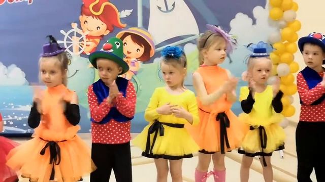 08.06.2021. "Всемирный день музыки."Песенка про домашних животных! Исполняют дети мл и ср группы. ? смотреть онлайн