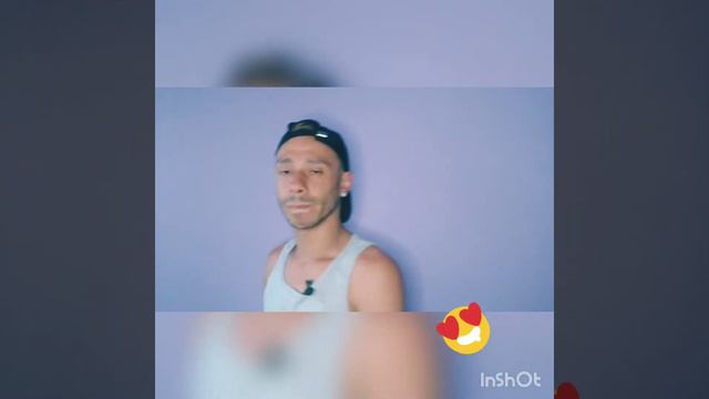 Cover "Presentinho" смотреть онлайн