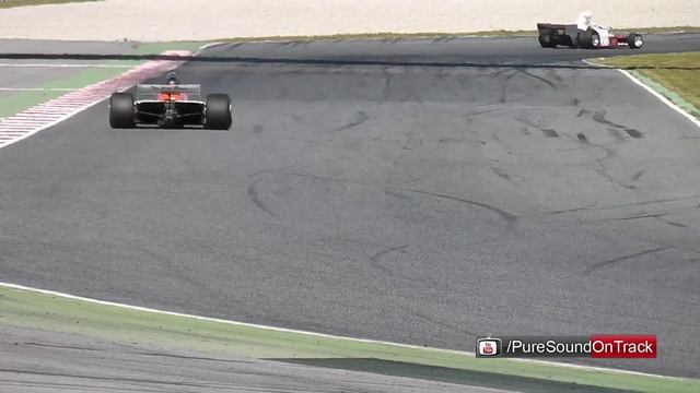 F1 Exhaust sounds @racetrack! Loud V8 Ford cosworth DFV смотреть онлайн