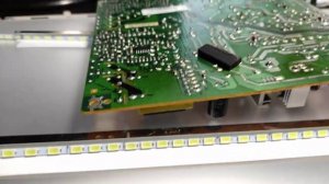 Ремонт монитора ASUS VW225N замена сгоревших ламп на светодиодную подсветку