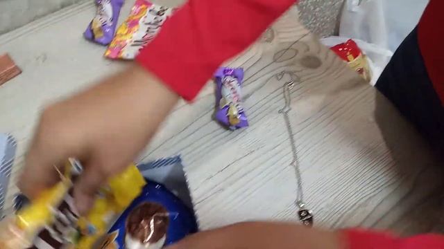 Сладкая коробка с сюрпризом для подруги! смотреть онлайн