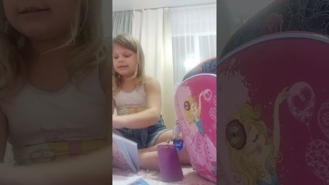 обзор моего школьного рюкзака??