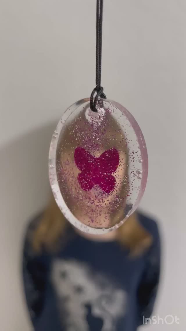 Эпоксидная смола. Брелки.  #дети #весело #развивашки #хобби #поделки #арт #красота #смешно #игры