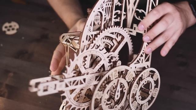 Собрал Действующие Часы из Дерева / Ugears смотреть онлайн