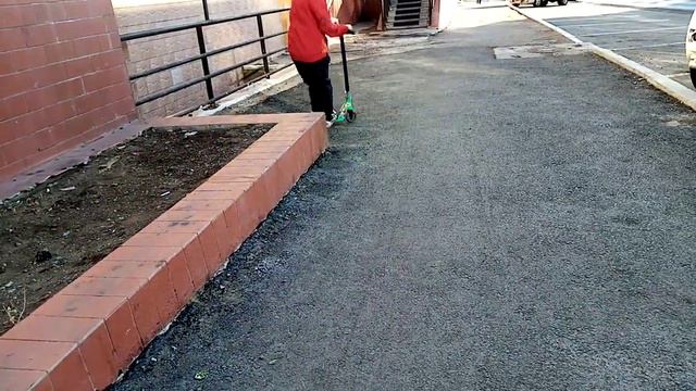 заходи на Ютуб канал там больше видео смотреть онлайн