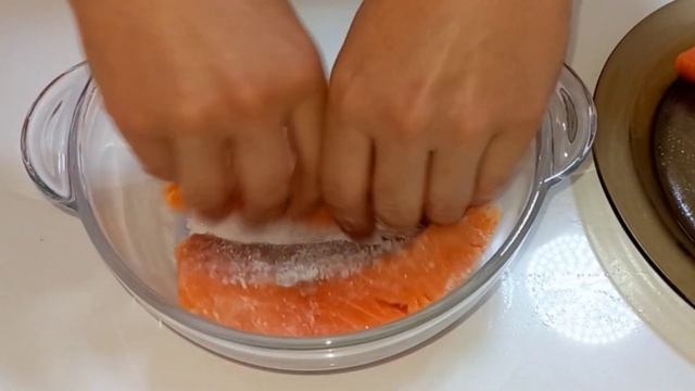 Как засолить красную рыбу дома/Pește roșu sărat acasă/How to salt red fish at home смотреть онлайн