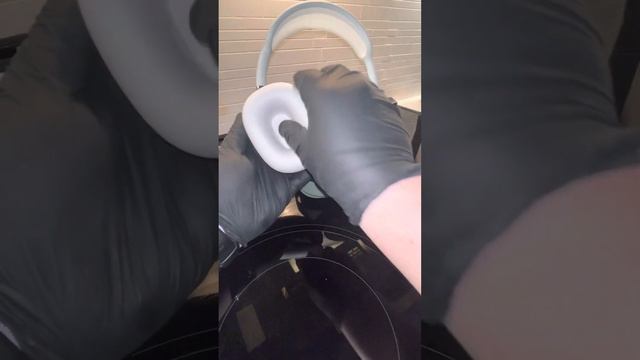 "2023 Apple AirPods Max Green Edition UNBOXING! ? You Won't Believe the NEW Features!" смотреть онлайн