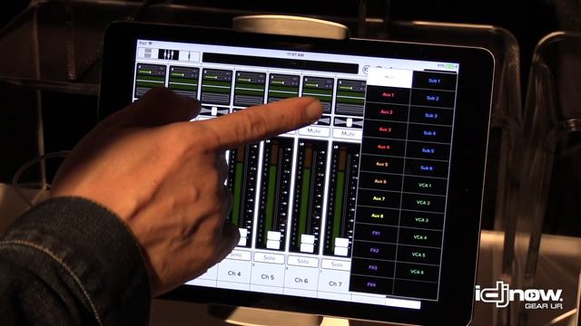 MACKIE DL16 and DL32 Mixers смотреть онлайн