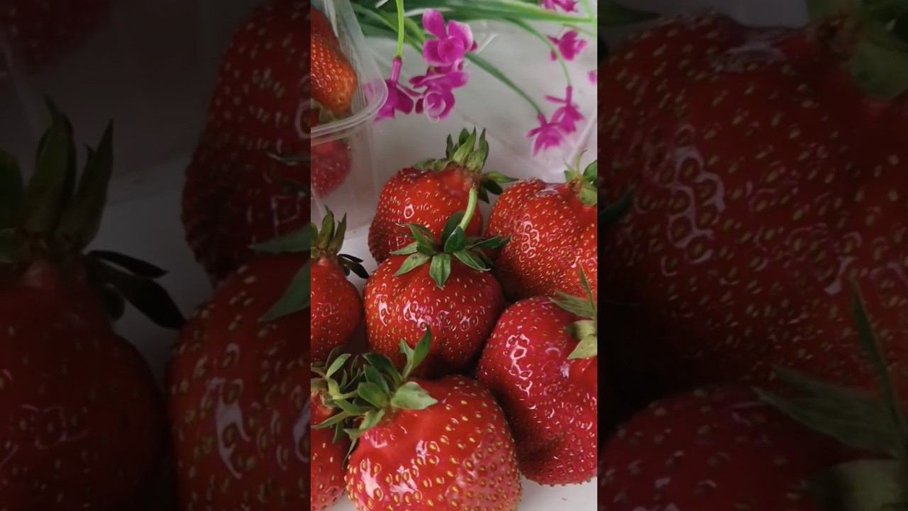 Бомбовая клубника.