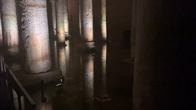 Цистерна базилика. Уникальный подземный резервуар с питьевой водой VI век.