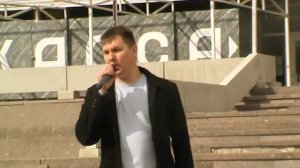 ЙОШКАР-ОЛА.1 МАЯ. ПОЕТ ГЕННАДИЙ ВАСИЛЬЕВ.