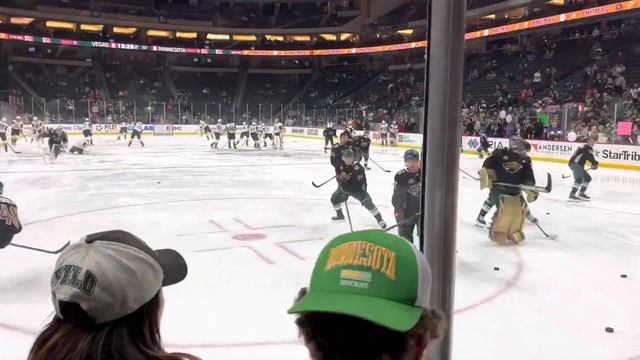 How does Kaprizov do this?! ?(Как это делает Капризов?!) смотреть онлайн