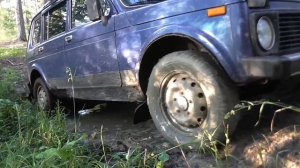 Нива ваз 2131. Через яму