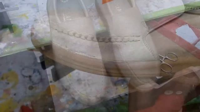 Покрасить туфли .ТЕЛ.89154994243 Восстановление после неудачного ремонта . смотреть онлайн